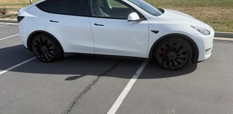 Tesla Model Y 2022