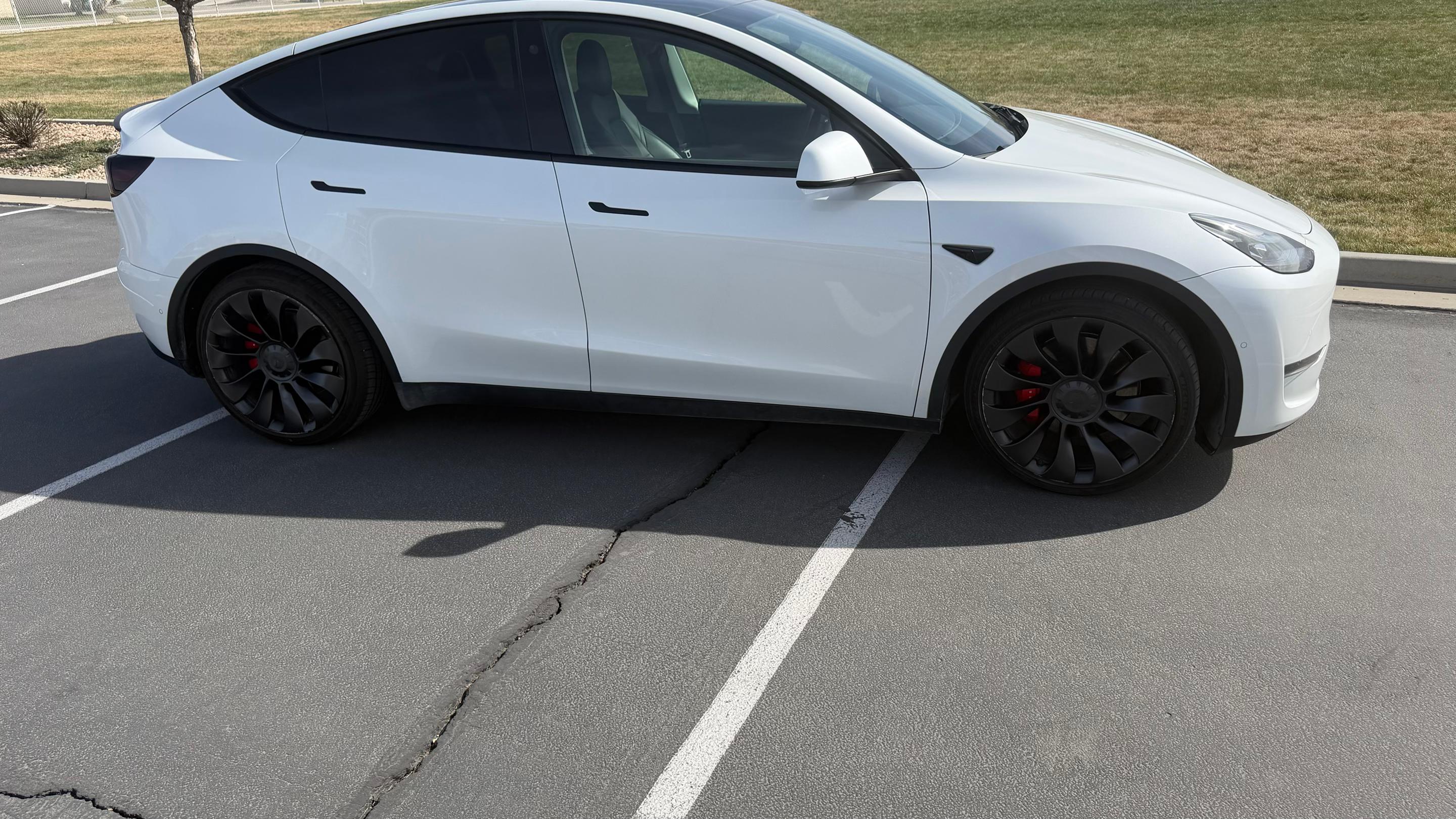 Tesla Model Y 2022 in Lehi, UT
