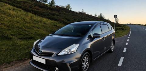 Toyota Prius + 2014
