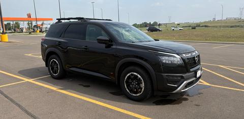 Nissan Pathfinder 2023