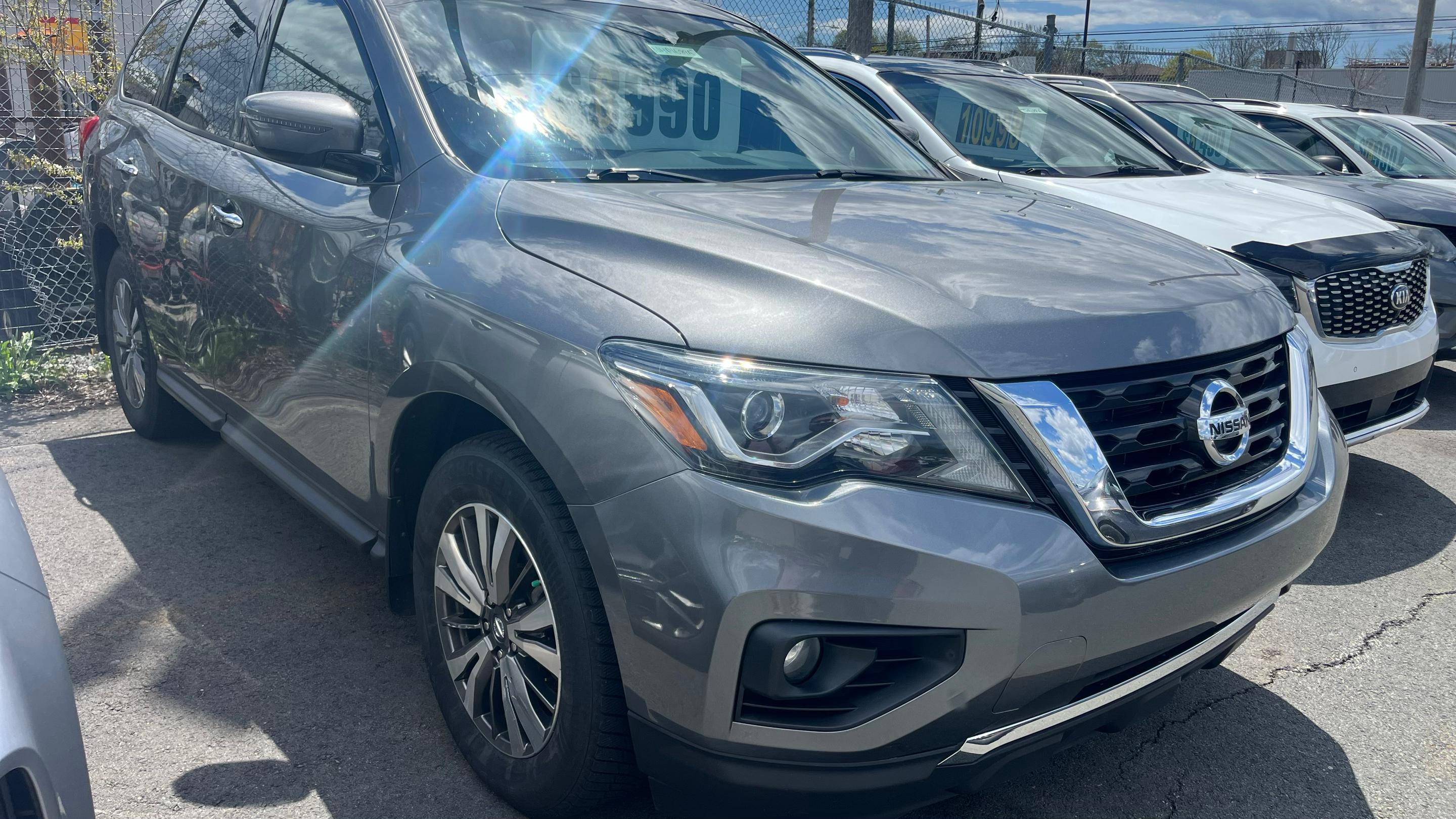 Nissan Pathfinder 2018 in Halifax, NS