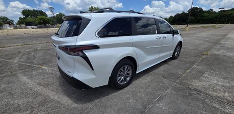 Toyota Sienna 2026