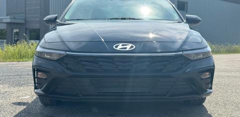 Hyundai Elantra 2025