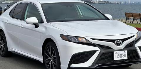 Toyota Camry 2024