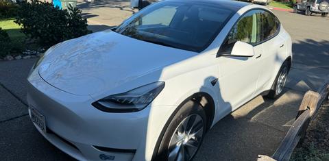 Tesla Model Y 2021