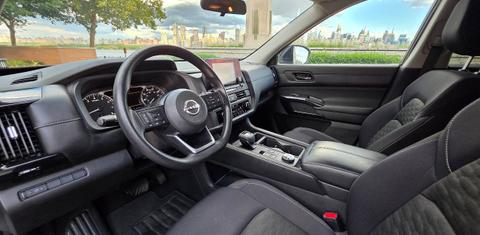 Nissan Pathfinder 2024