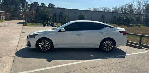 Nissan Altima 2025