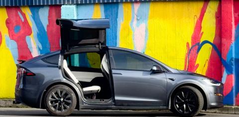 Tesla Model X 2022