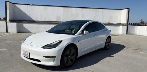 Tesla Model 3 2020