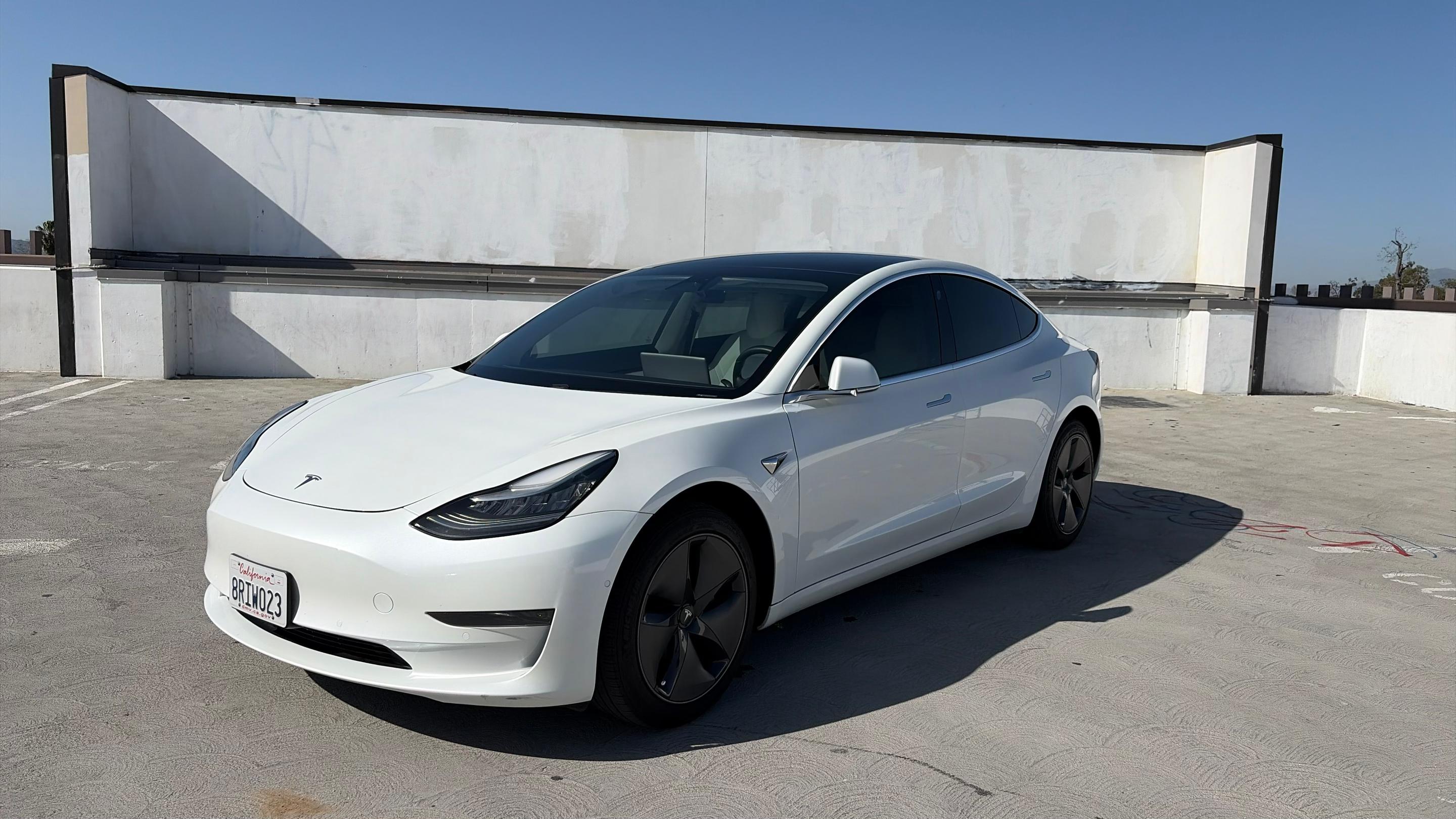 Tesla Model 3 2020 in 