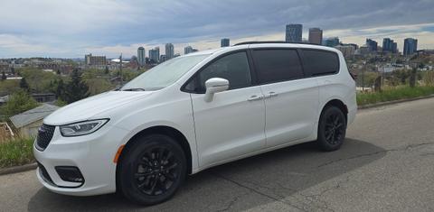 Chrysler Pacifica 2022
