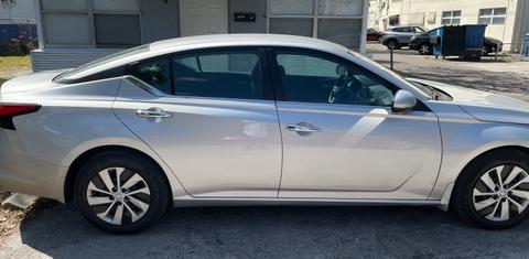 Nissan Altima 2021
