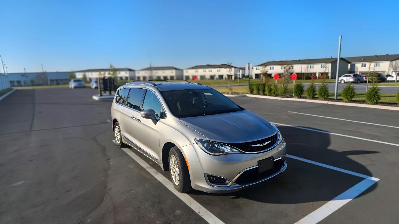 Chrysler Pacifica 2020 in Orlando, FL