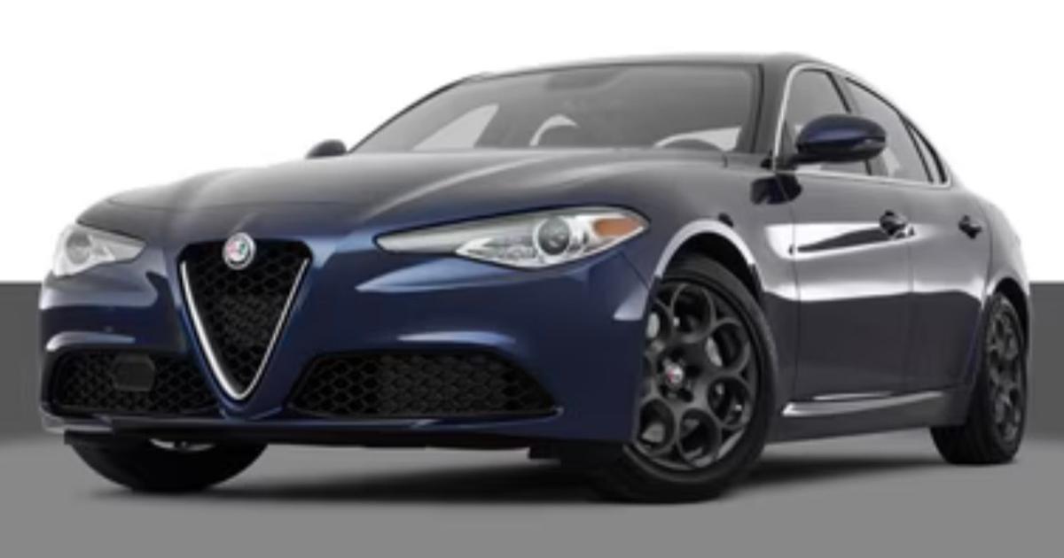 Alfa Romeo Giulia 2017 rental in Olathe, KS by Whitney J. Turo