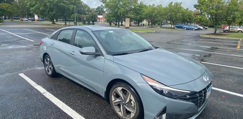 Hyundai Elantra 2023