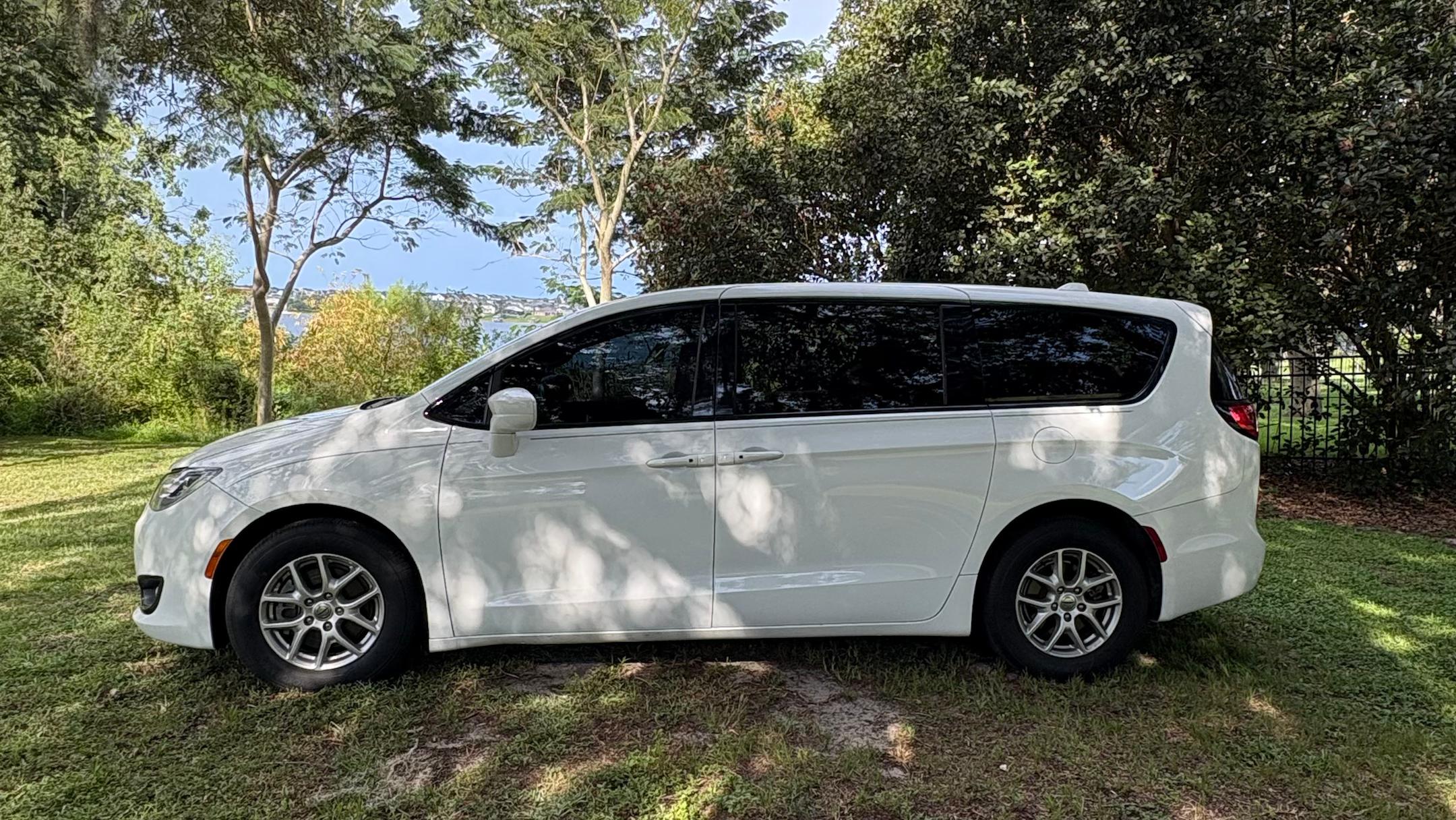 Chrysler Pacifica 2018 in Winter Garden, FL