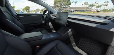 Tesla Model 3 2025