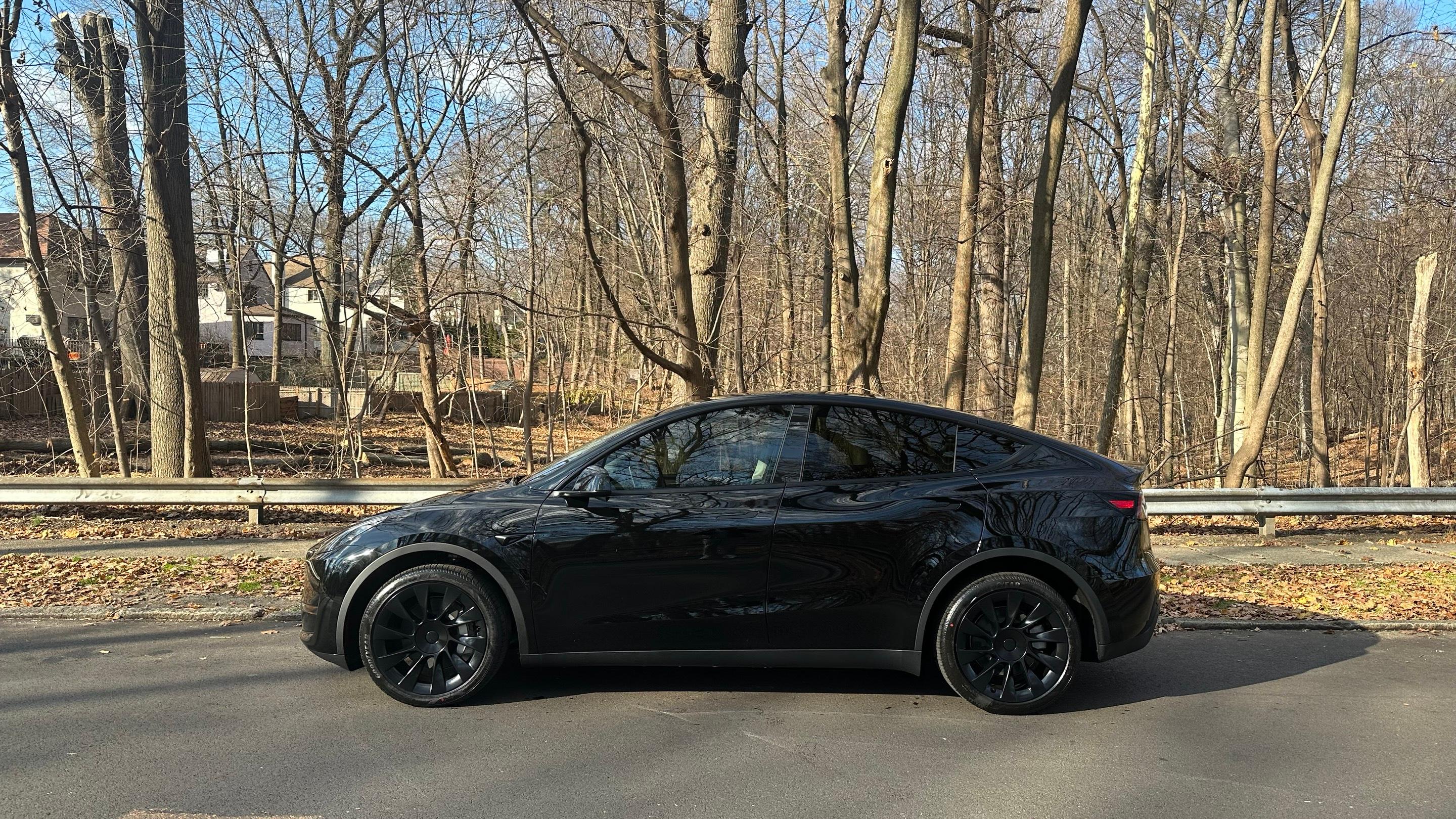 Tesla Model Y 2023 in Fort Lee, NJ