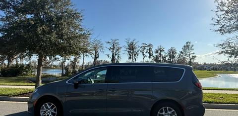Chrysler Pacifica 2023