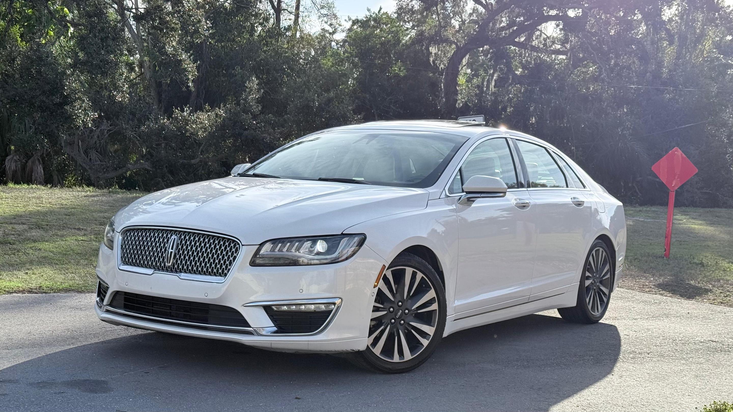 Lincoln MKZ 2019 in 