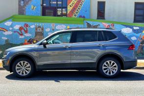 Volkswagen Tiguan car