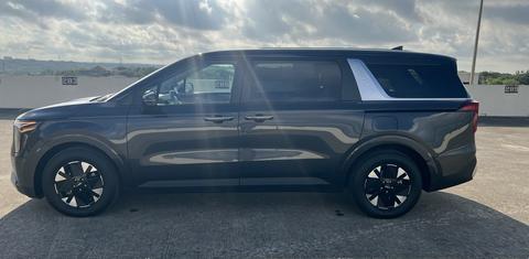 Kia Carnival Hybrid 2026