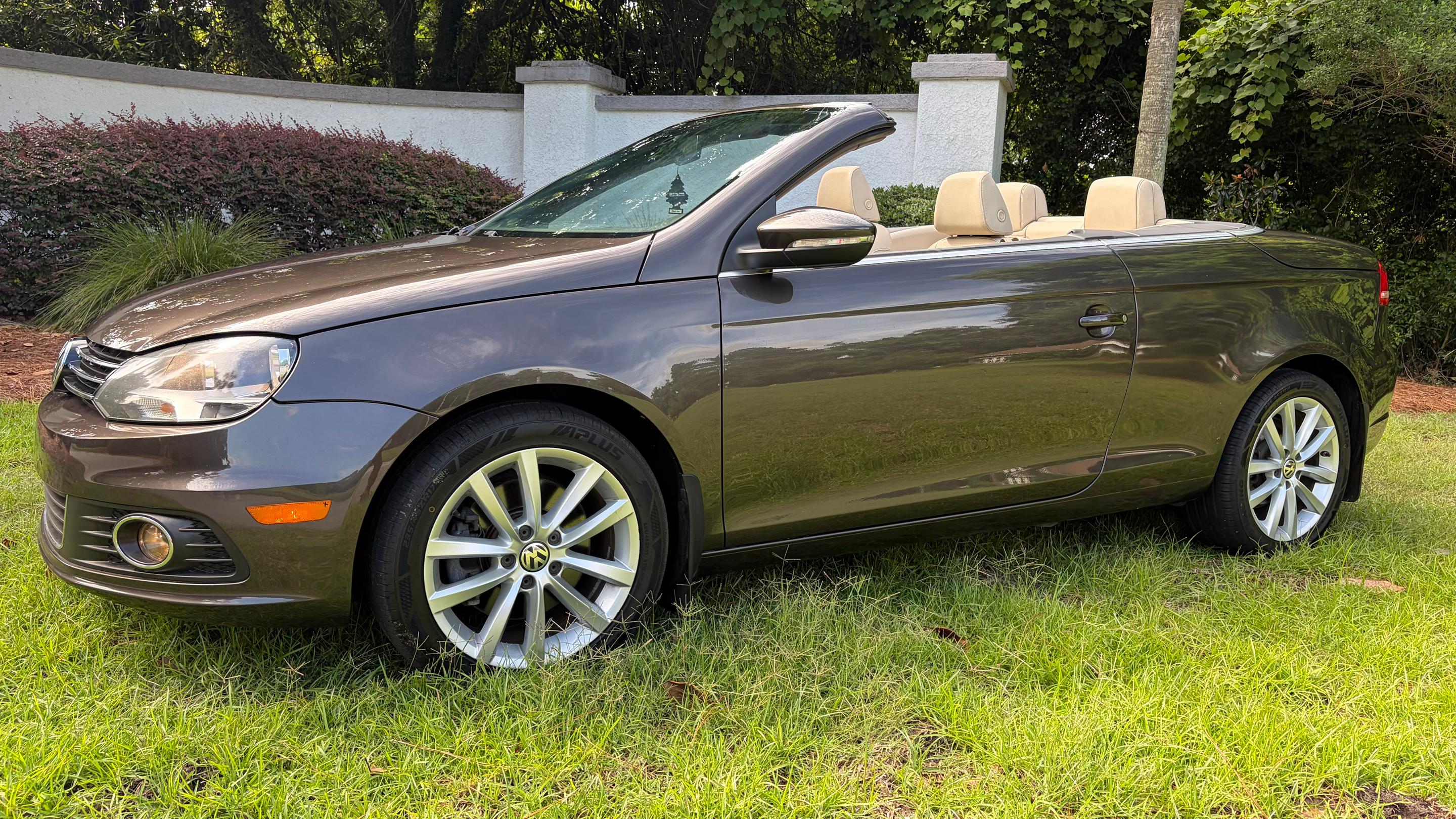 Volkswagen Eos 2016 in Charleston, SC