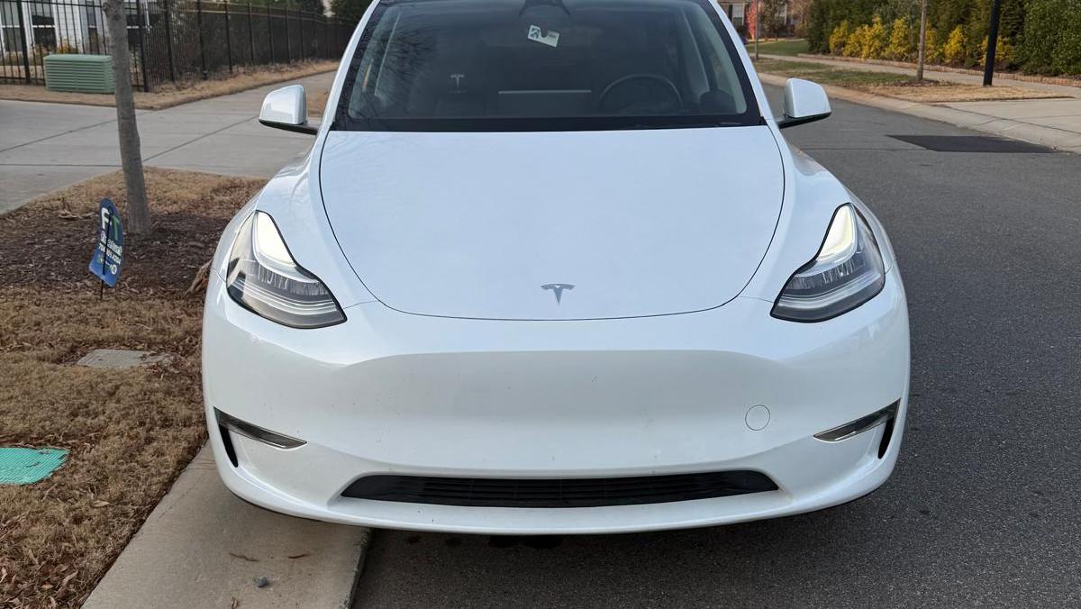 Tesla Model Y 2023 in Charlotte, NC