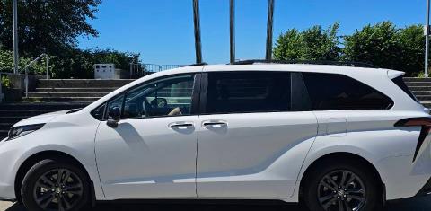 Toyota Sienna 2026