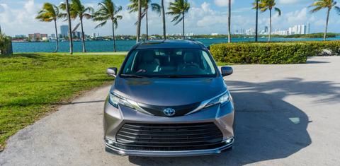 Toyota Sienna 2021
