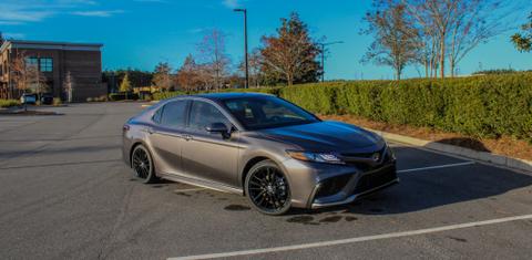 Toyota Camry Hybrid 2024