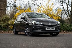 Vauxhall Astra 2016 in London