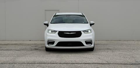Chrysler Pacifica 2023
