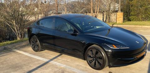 Tesla Model 3 2024