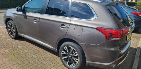 Mitsubishi Outlander 2015
