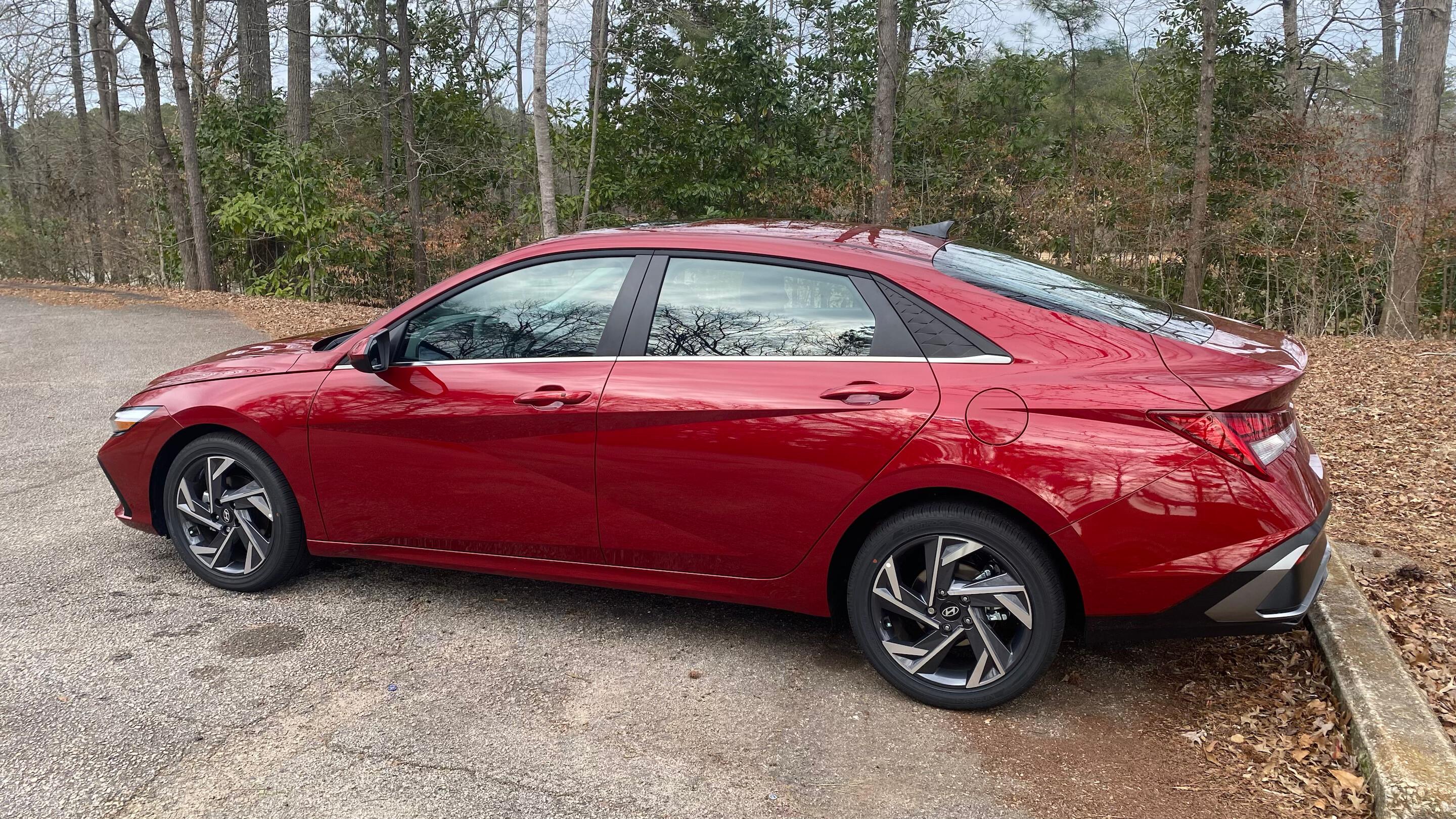 Hyundai Elantra 2025 in Foley, AL