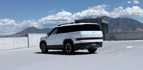 Hyundai Santa Fe 2025