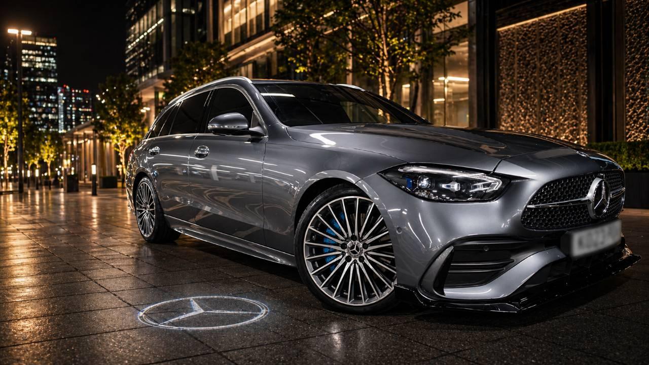 Mercedes-Benz C-Class 2023 in Hayes
