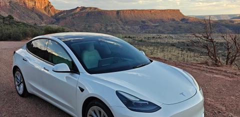 Tesla Model 3 2023