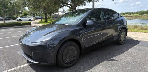 Tesla Model Y 2026