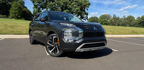 Mitsubishi Outlander Plug-In Hybrid 2025