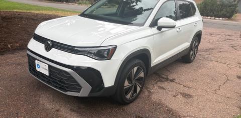 Volkswagen Taos 2025