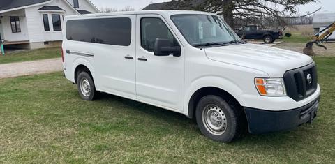 Nissan NV 2015