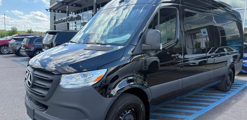 Mercedes-Benz Sprinter 2025