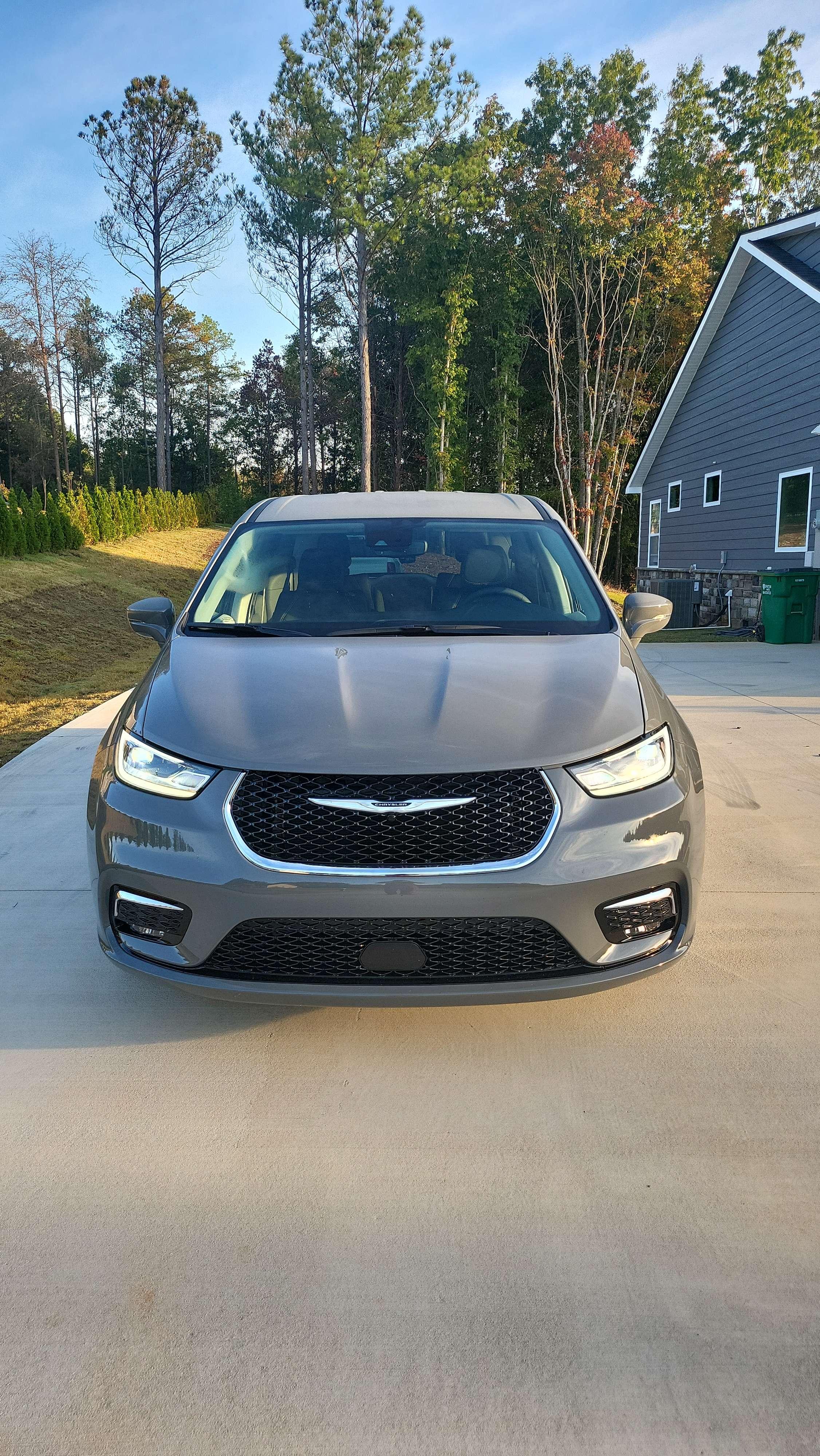 Chrysler Pacifica 2022 in Roebuck, SC
