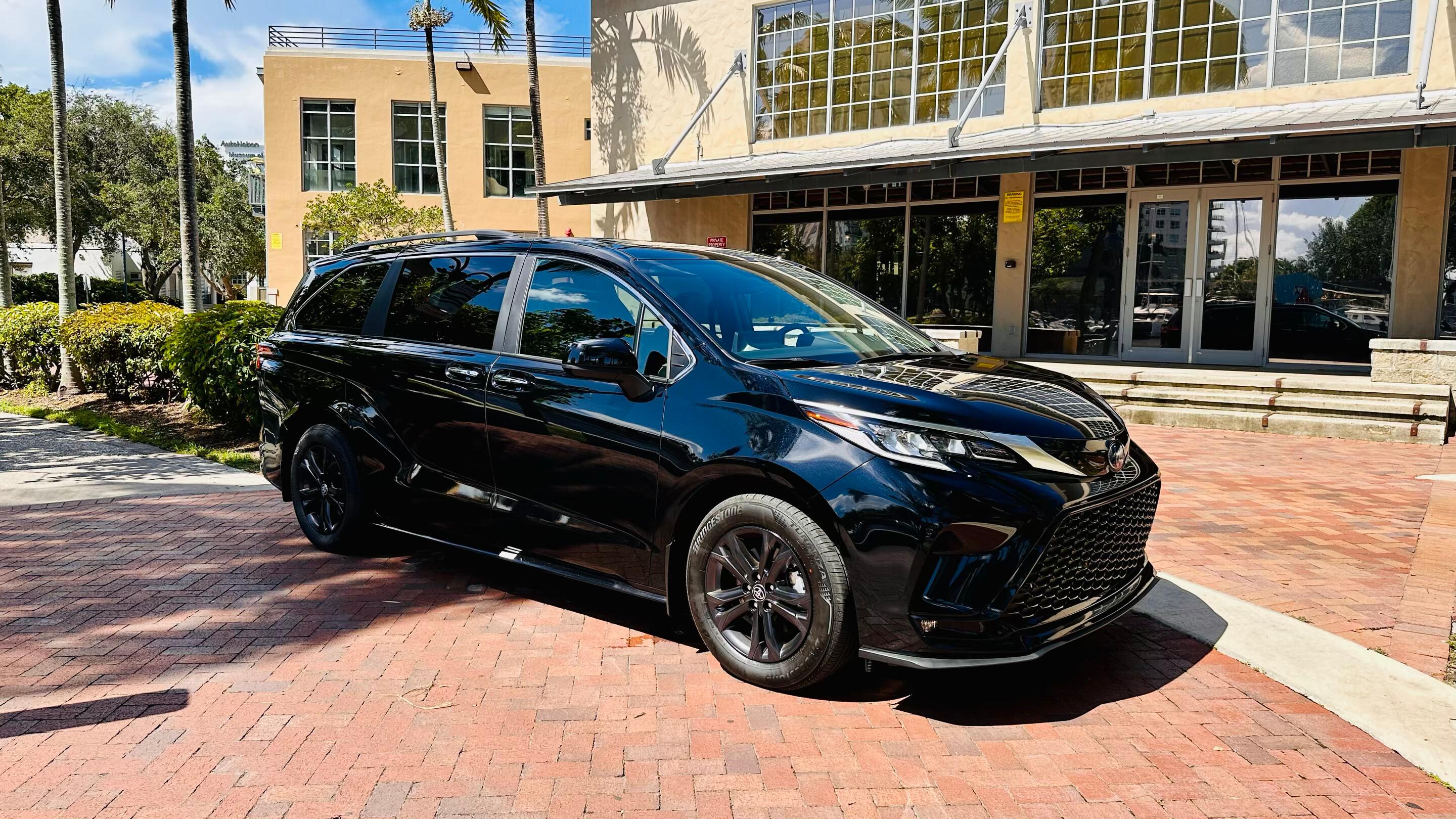 Toyota Sienna 2024 in Fort Lauderdale, FL