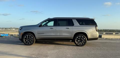Chevrolet Suburban 2025