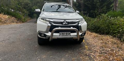 Mitsubishi PAJERO SPORT 2017