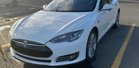 Tesla Model S 2013