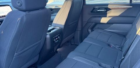 Chevrolet Suburban 2025
